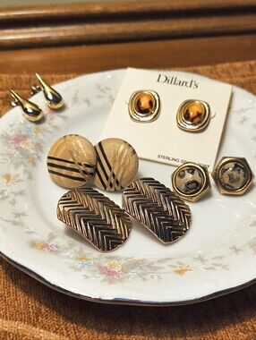 Vtg Lot of 5 Earrings Amber Lucite Animal Tortoise Leopard Dillards Stud Set